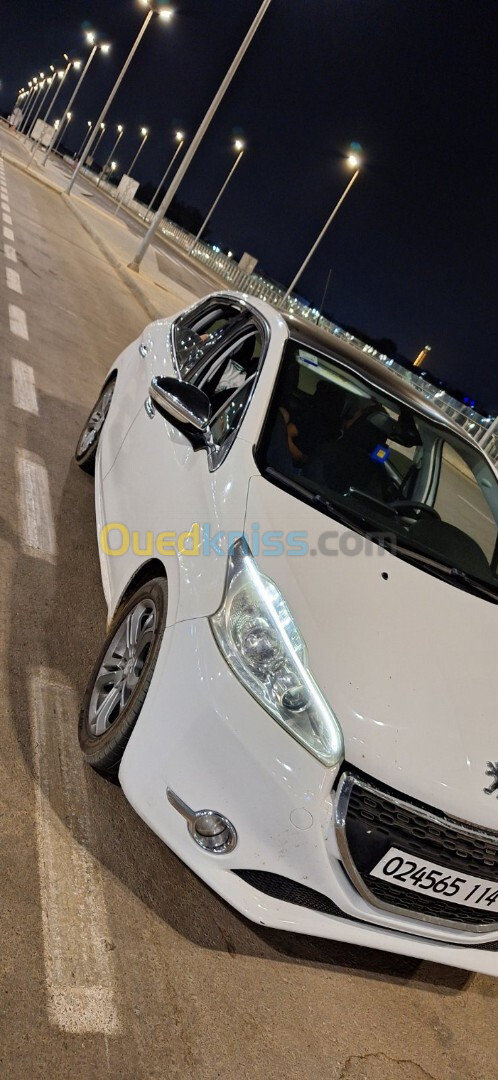 Peugeot 208 2014 Allure