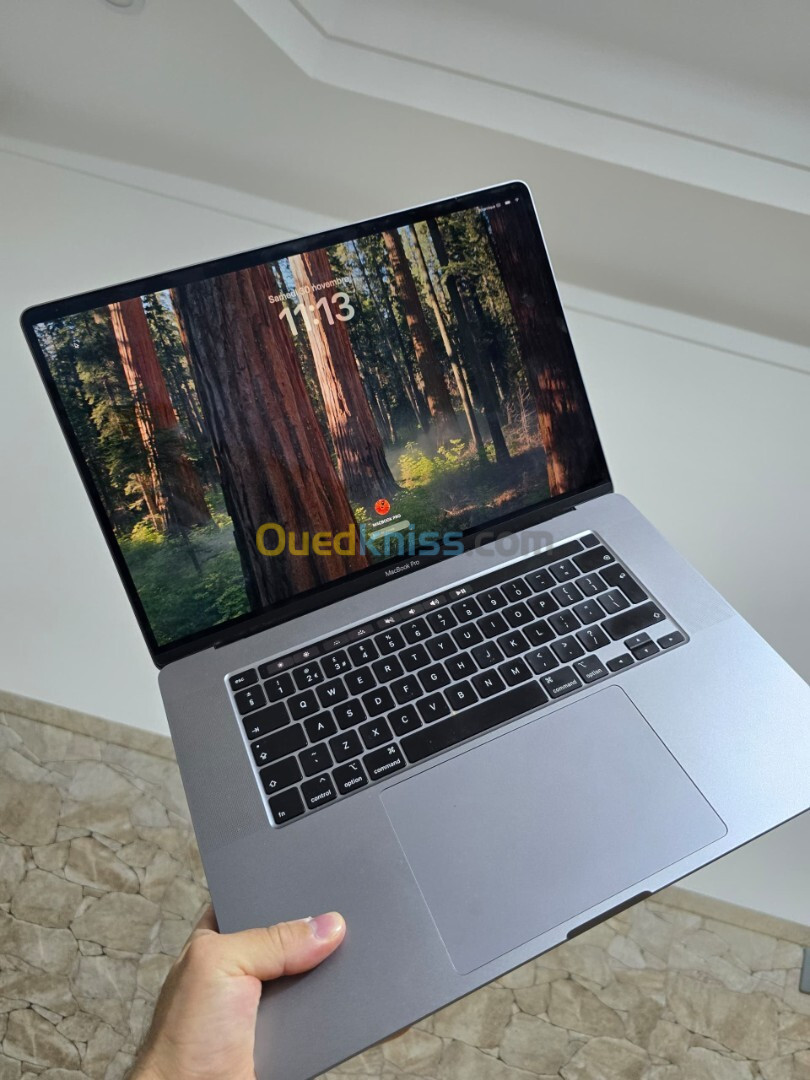 MACBOOK PRO 2019 Core i9 2,4Ghz 8 Coeurs