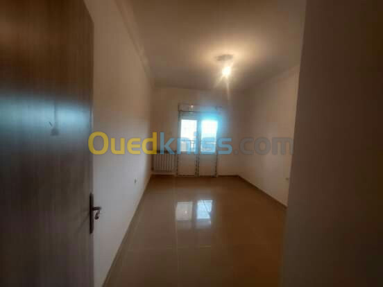 Location Appartement F5 Alger Ain benian