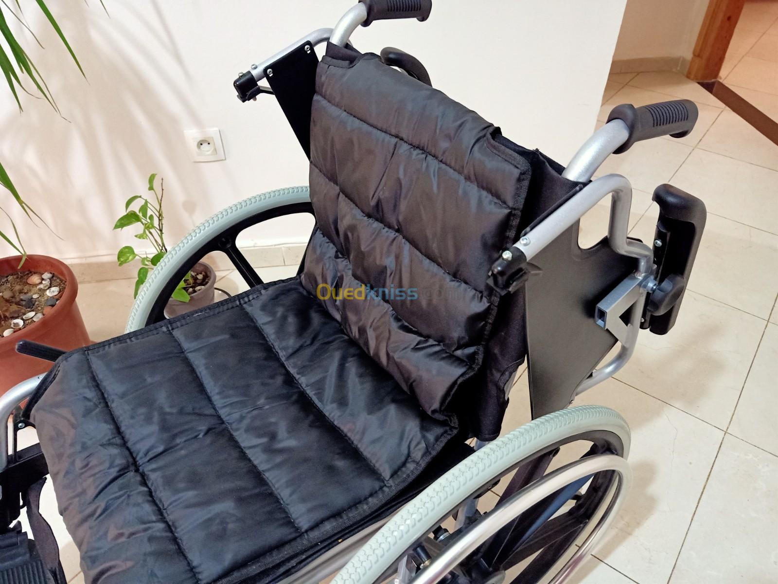 Fauteuil roulant de très bonne qualité Neuf 