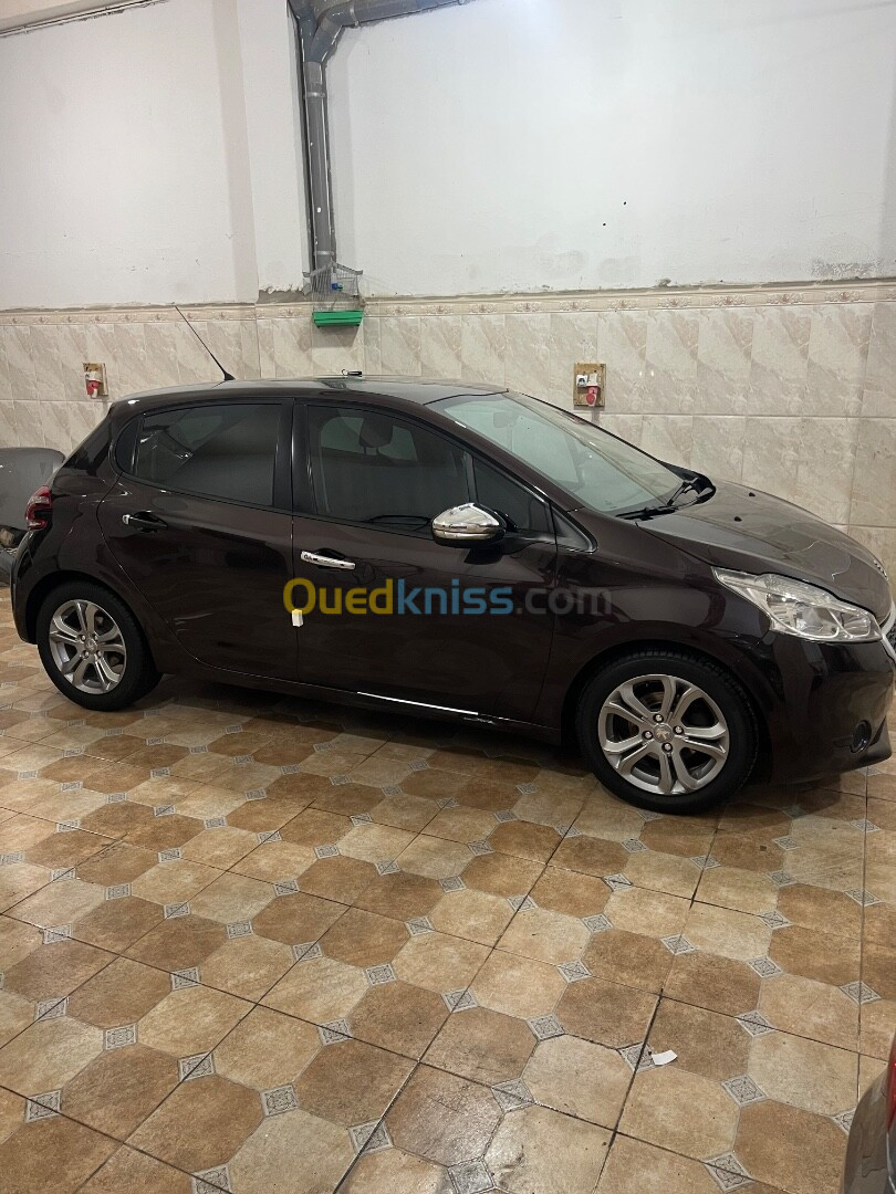 Peugeot 208 2014 208