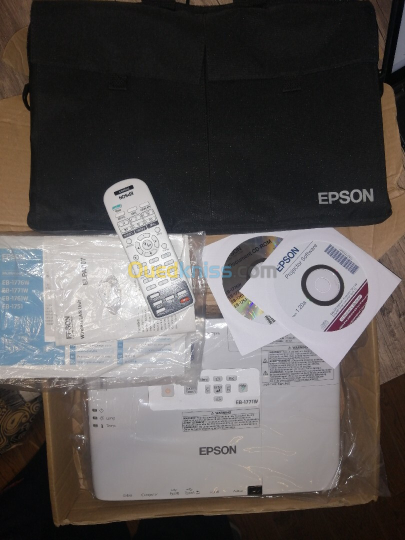 Datashow Epson EB-1771W wifi intégré ultra portable