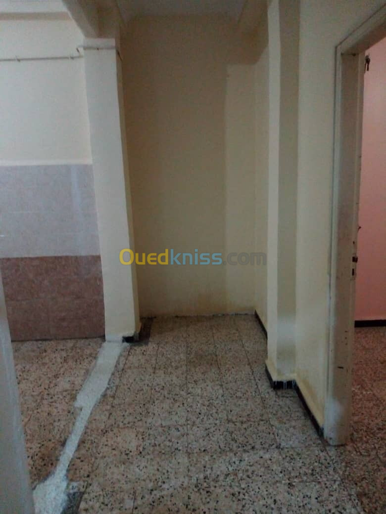 Location Appartement F1 Alger Rouiba