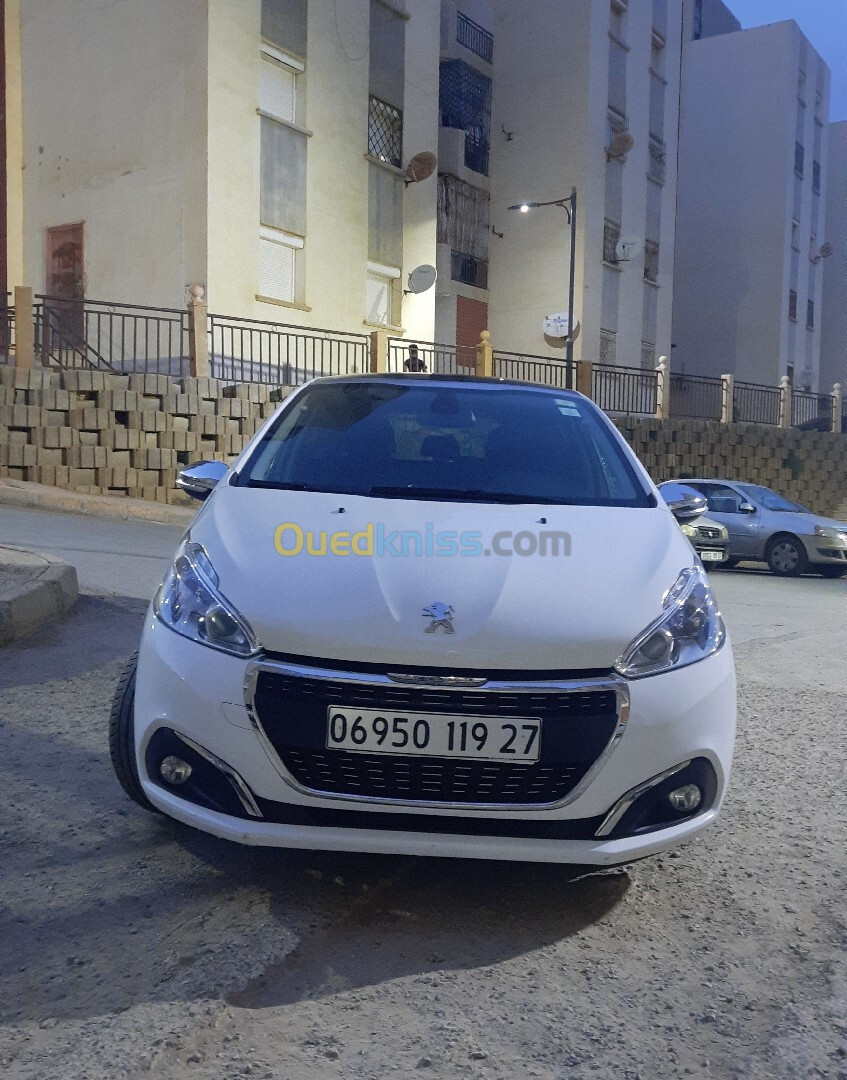 Peugeot 208 2019 Allure