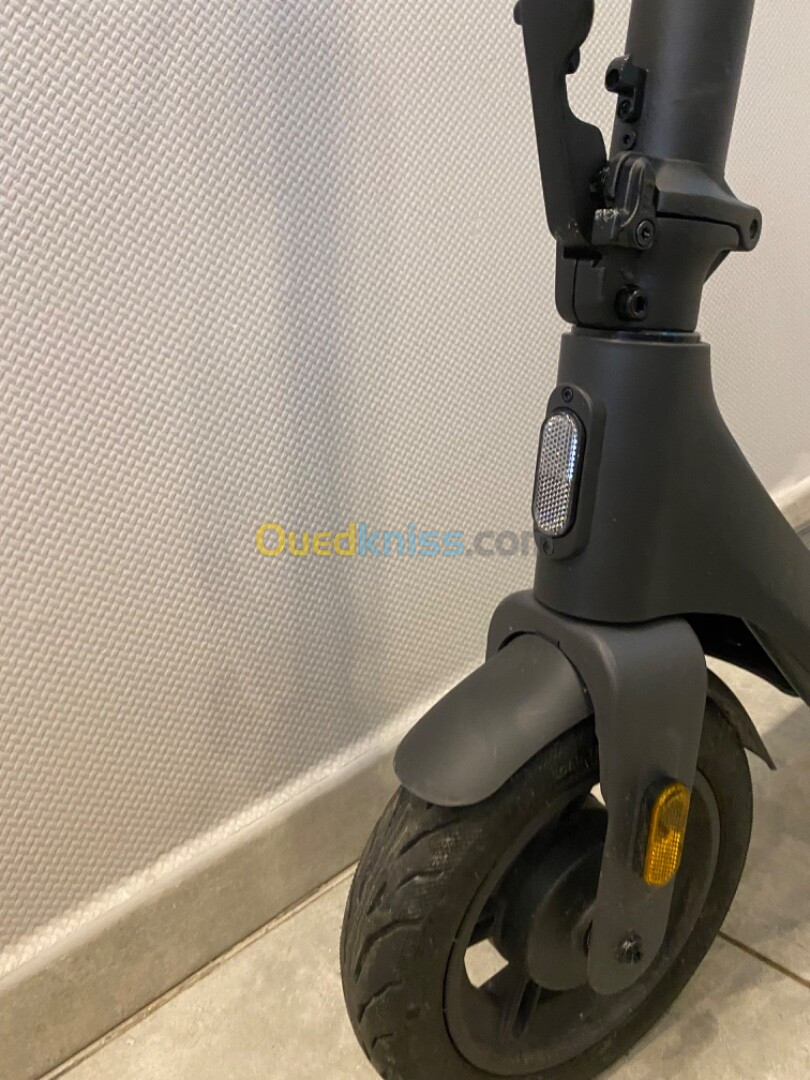 Trottinette électrique Xiaomi Electric Scooter 4 Lite (2nd Gen)