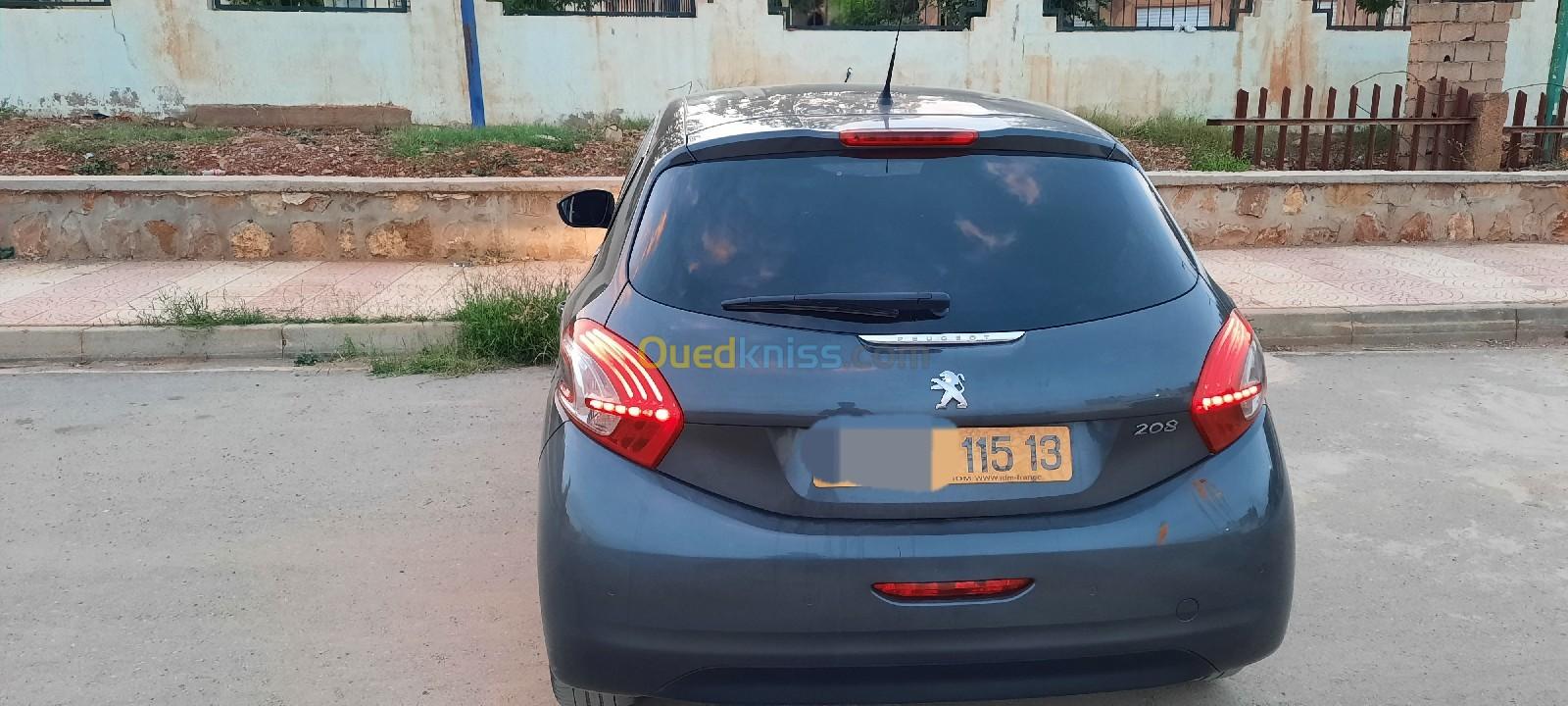 Peugeot 208 2015 Allure