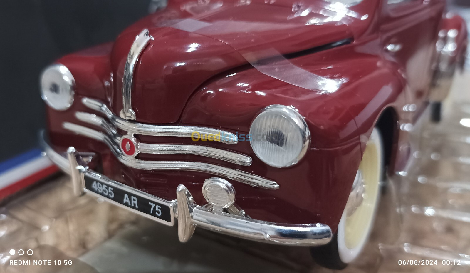 سيارة مصغرة Renault 4CV SOLIDO 1/18 