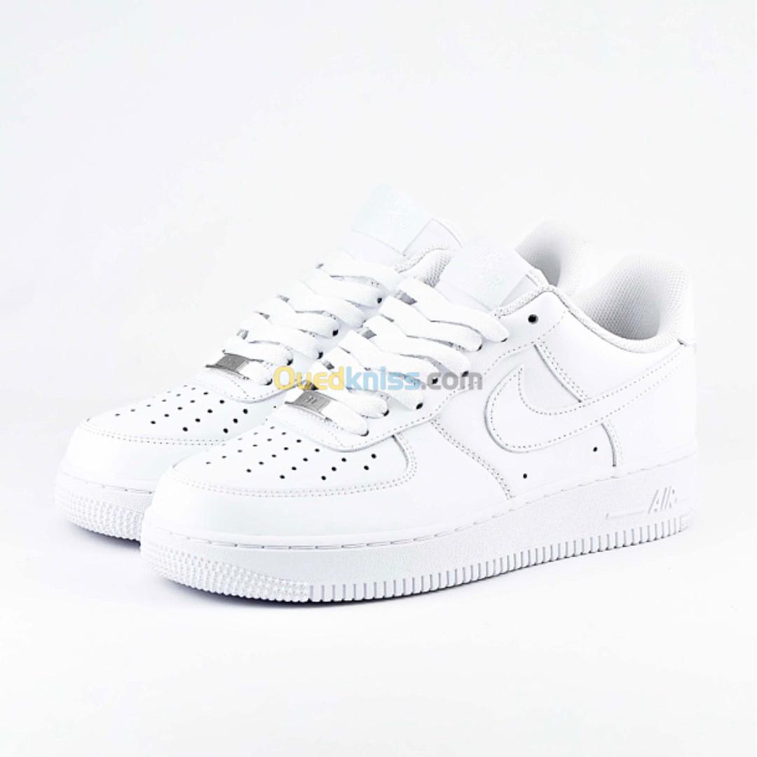 NIKE AIR FORCE 1 CW2288-111