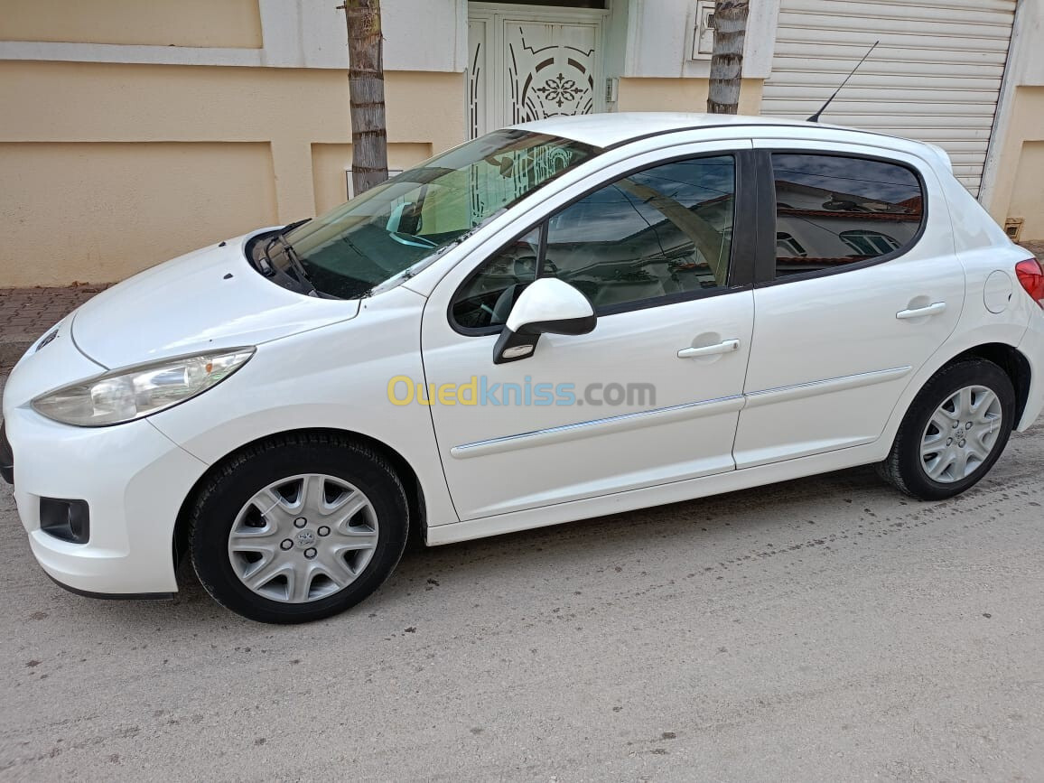 Peugeot 207 2012 