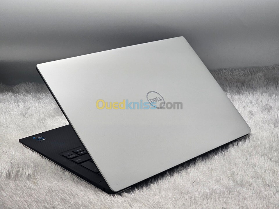 DELL XPS 13 9305 / 11th i7-1165G7 / 16Go DDR4 / 512GO SSD / 13.3" FHD