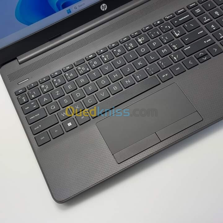 HP 250 G8 / 11th I5-1135G7 / 8Go DDR4 / 256SSD / 15.6 FHD