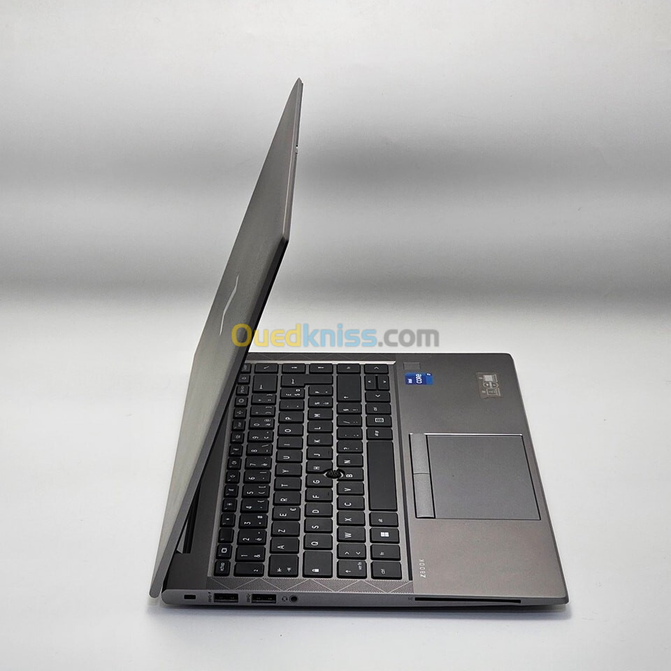 HP ZBOOK FURY G8 / 11th I7-1165G7 / 16GO DDR4 / 512SSD / NVIDIA T500 4GO VRAM / 14" FHD