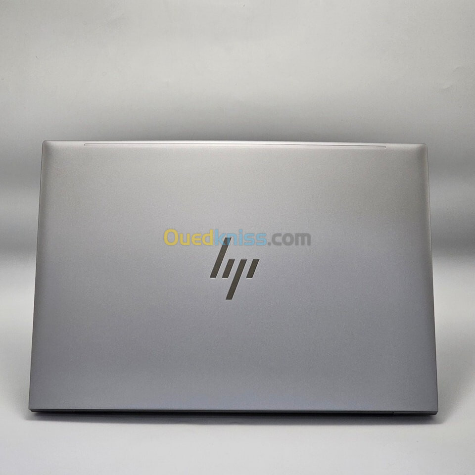 HP ZBOOK FIREFLY 16 G10 / 13th I7-1365U / 32GO DDR5 / 512GO SSD / NVIDIA RTX A500 04GO / 16" FHD+