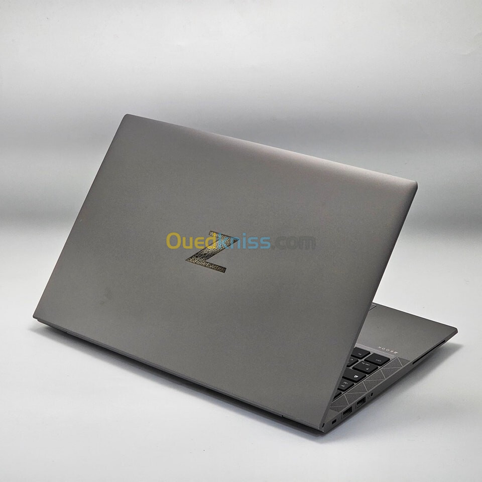 HP ZBOOK FURY G8 / 11th I7-1165G7 / 16GO DDR4 / 512SSD / NVIDIA T500 4GO VRAM / 14" FHD