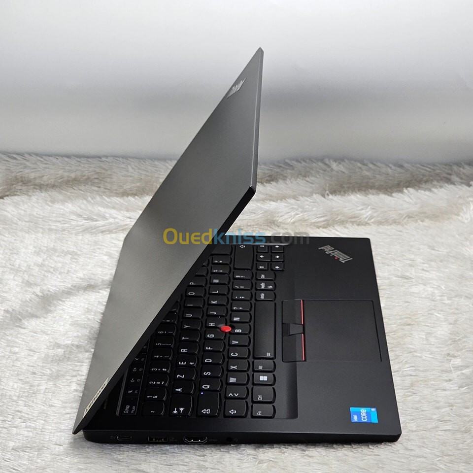 LENOVO THINKPAD E14 GEN2 / 11th i5-1135G7 / 8Go DDR4 / 256SSD / 14" FHD