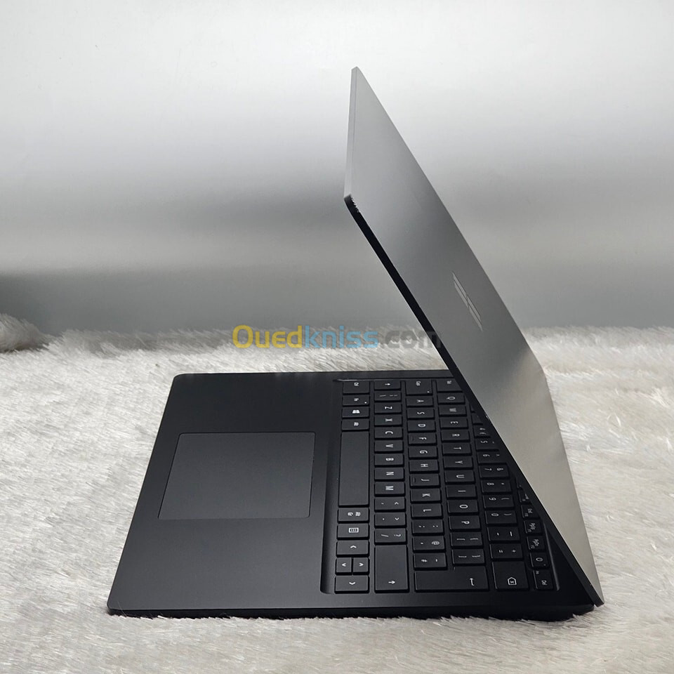 SURFACE LAPTOP 4 / 11th I5-1145G7 / 8GO DDR4 / 512Go SSD / 13.5" 2K TACTILE