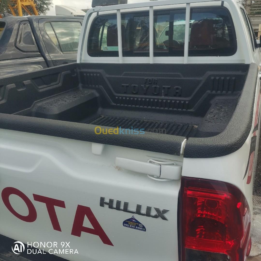 Toyota Hilux 4x4 2023 DC 4x4