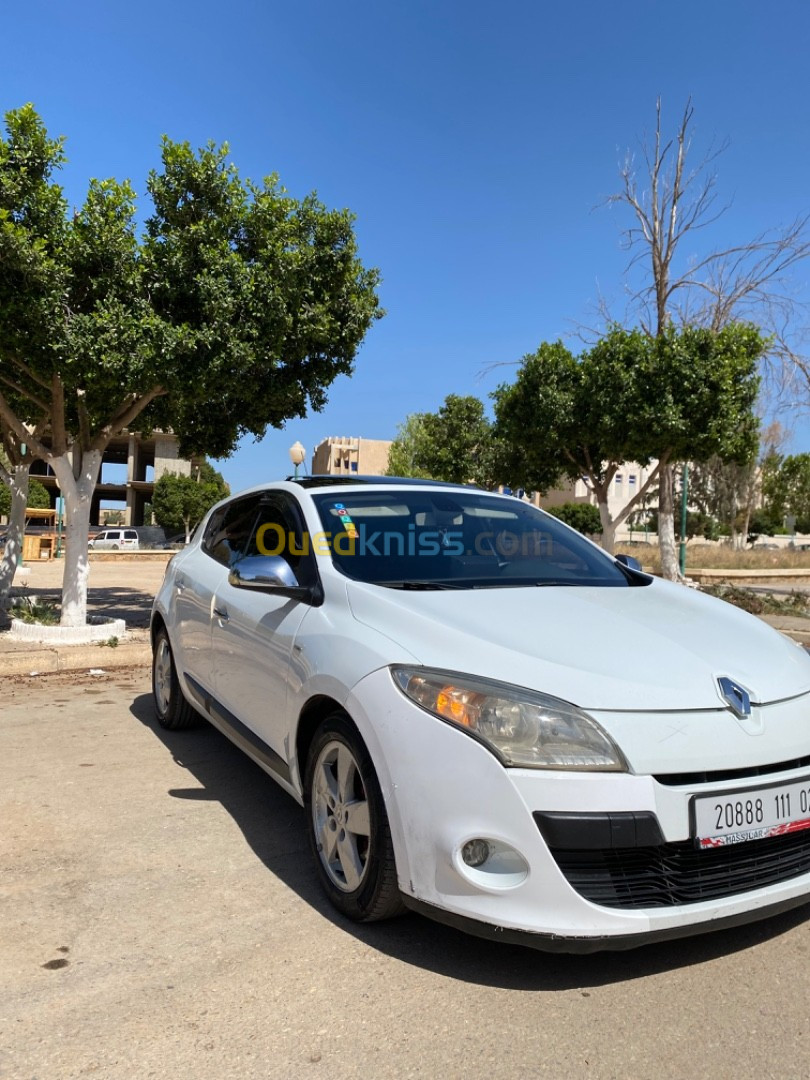 Renault Megane 3 2011 Bose