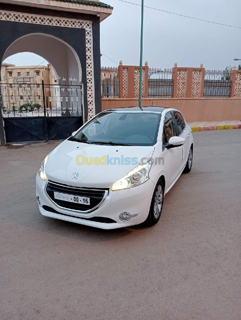 Peugeot 208 2015 Allure