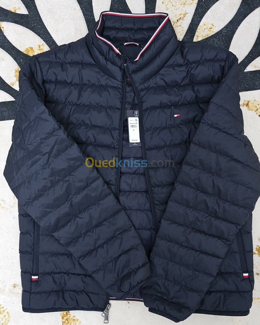 Doudoune veste TOMMY Hilfiger original taille M venu du canada