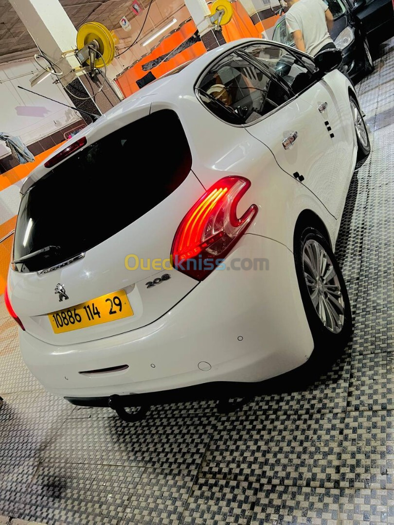 Peugeot 208 2014 Allure