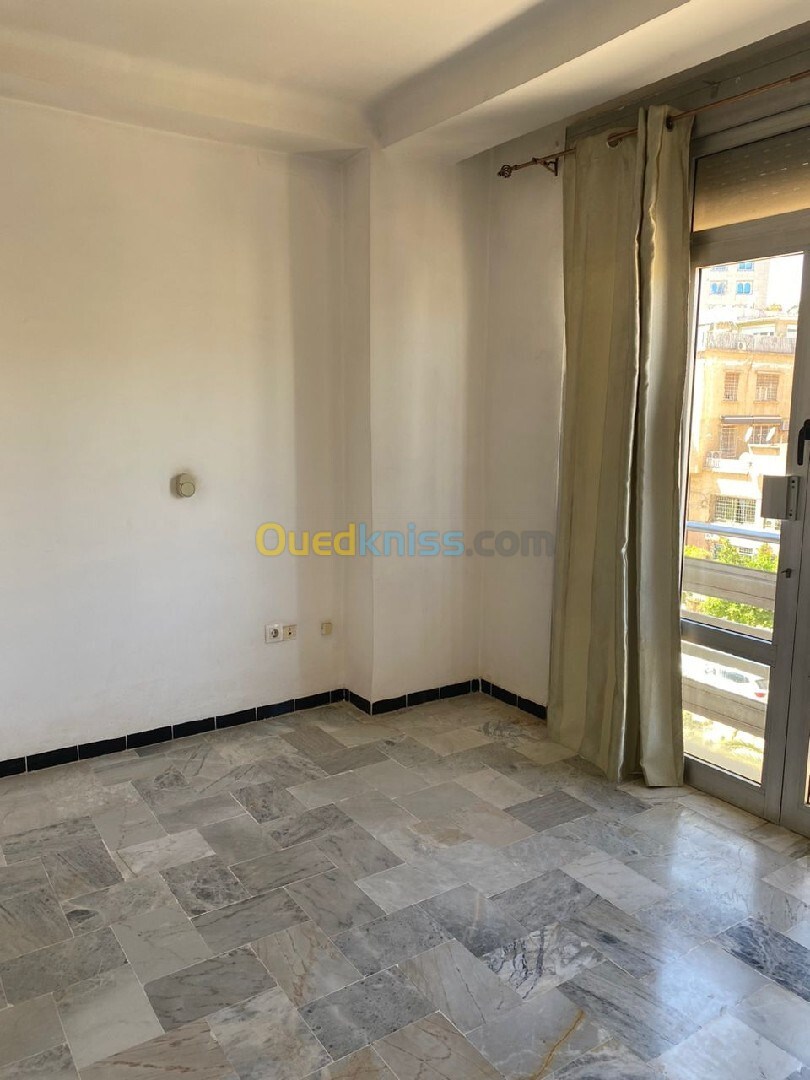 Location Duplex F7 Alger Hydra