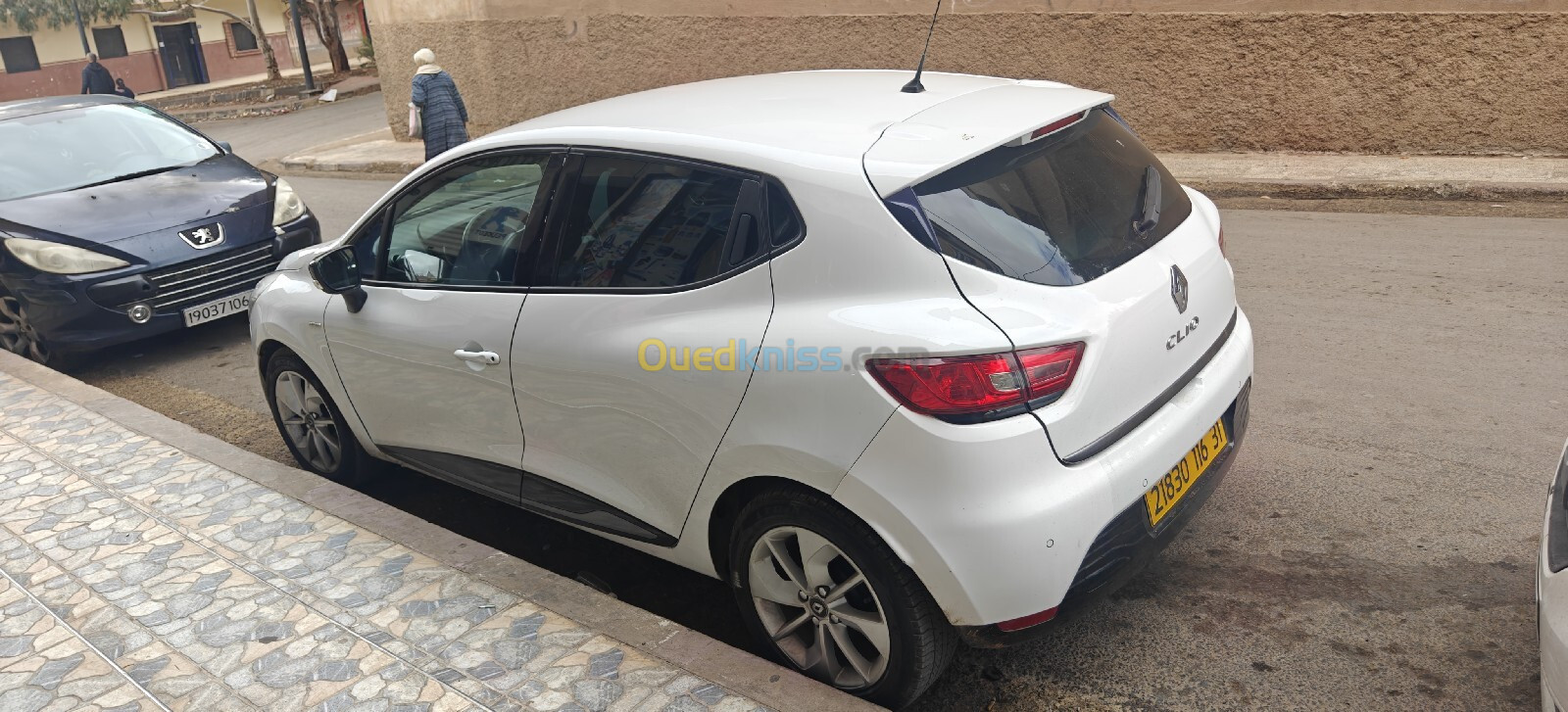 Renault Clio 4 2016 Limited 2