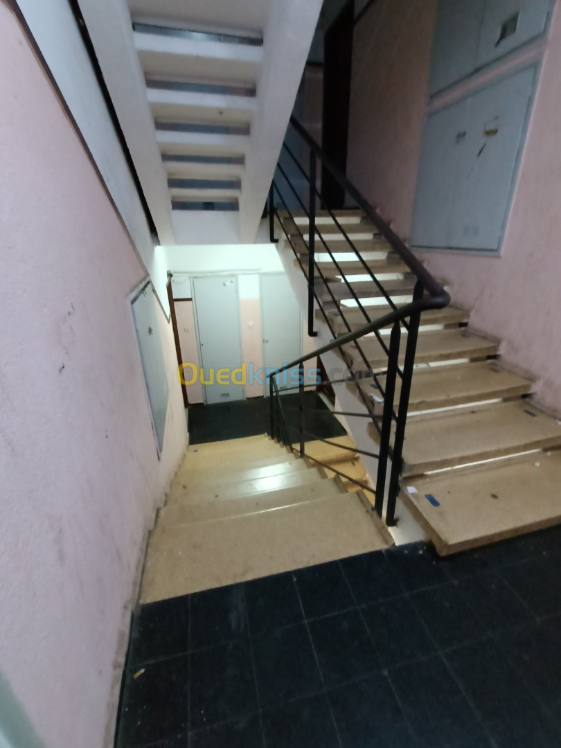 Vente Appartement F3 Alger Bir mourad rais