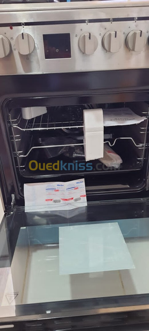 CUISINIERE 4 FEUX DIAMANT+ INOX DIGITAL