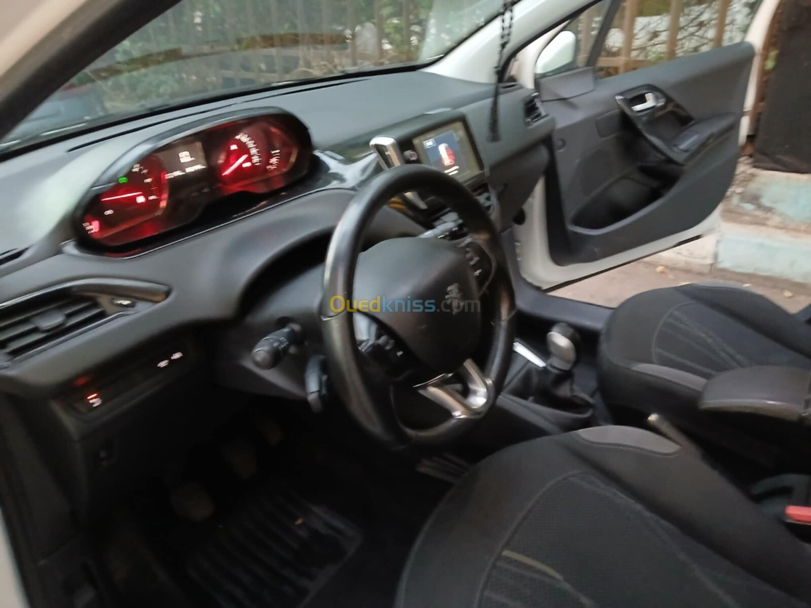 Peugeot 208 2014 Allure