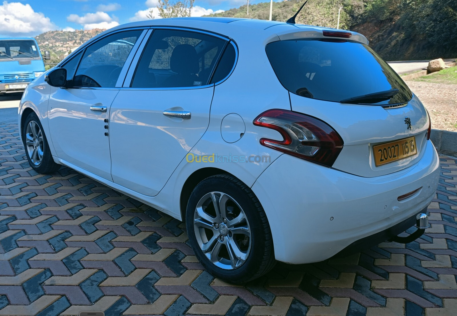 Peugeot 208 2015 Allure