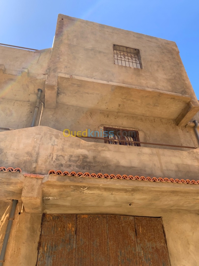 Vente Villa Chlef Tenes