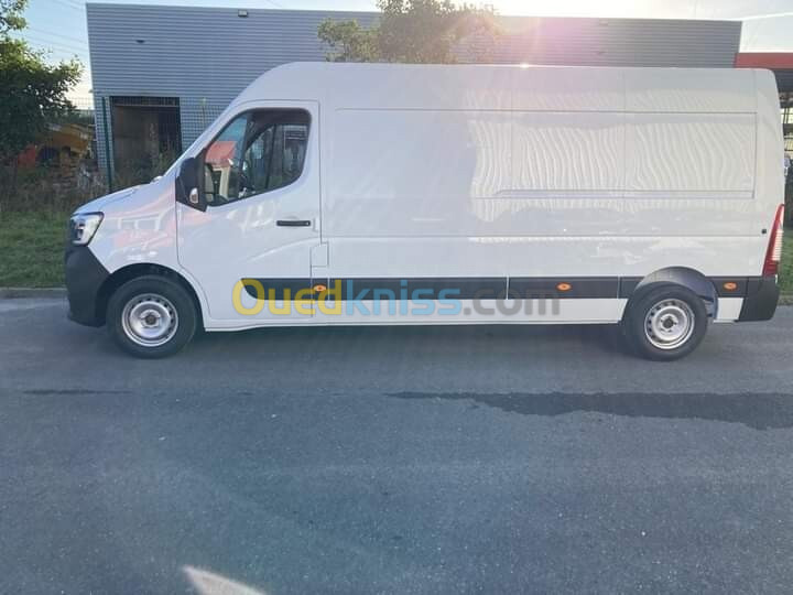 Renault Master 3 panneaux Master 2024