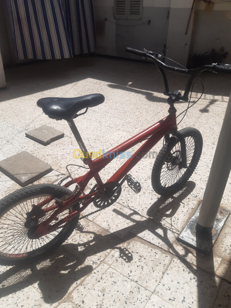 Vélo BMX 20