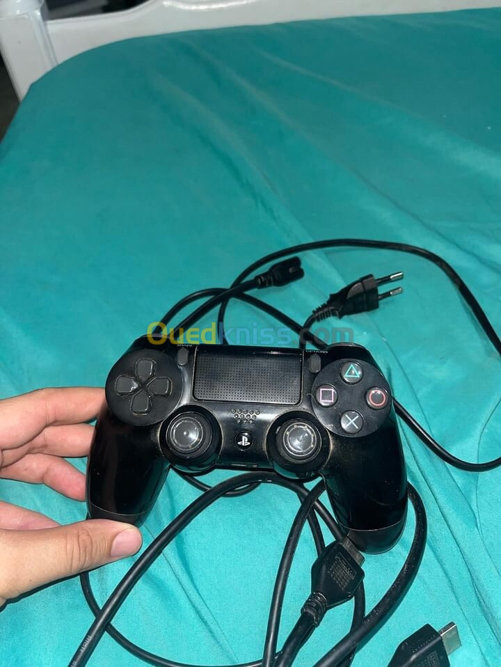 Ps4 slim 500g sans flash 11.50