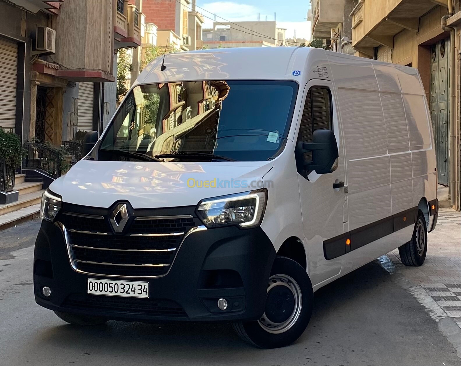 Renault MASTER 2024 3 panneaux