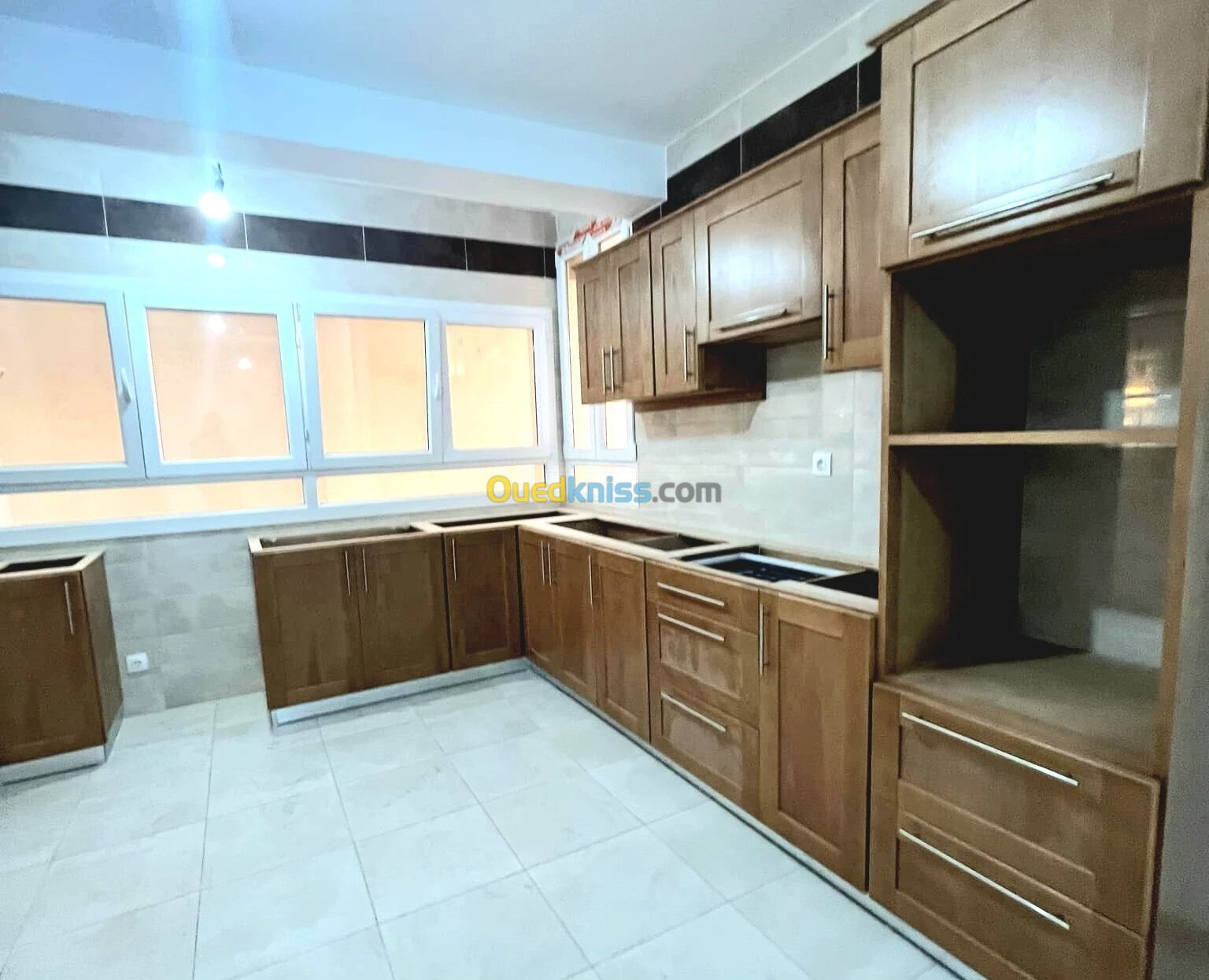 Location Appartement F2 Alger Dely brahim