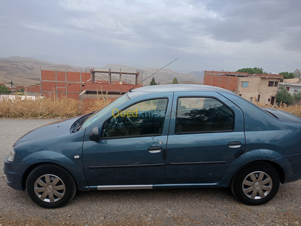 Dacia Logan 2011 LOriat