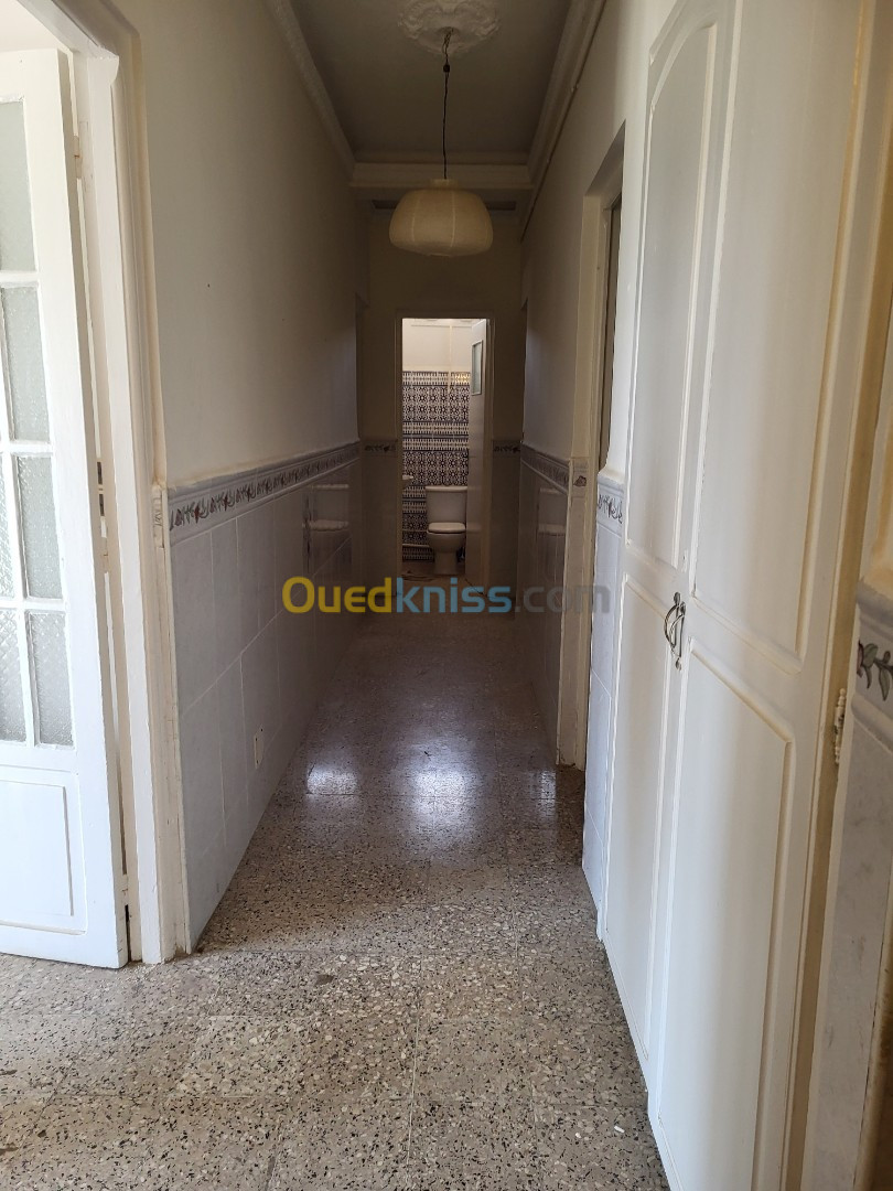 Location Appartement F4 Alger Kouba