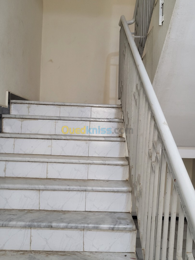 Location Appartement F4 Alger Said hamdine