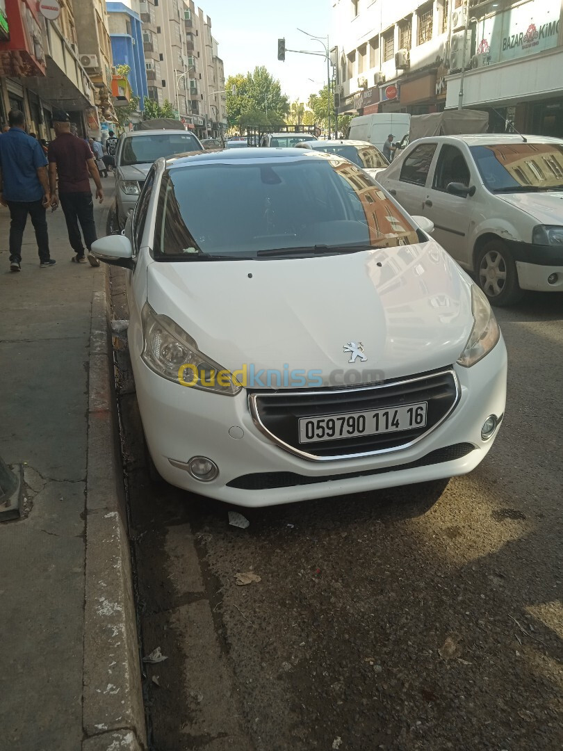 Peugeot 208 2014 Allure