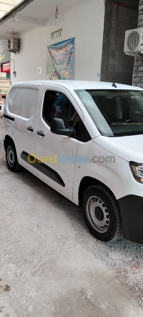 Citroen Berlingo 2021 Tolé niveau 2