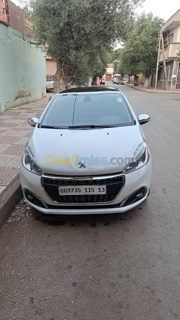 Peugeot 208 2015 Allure Facelift