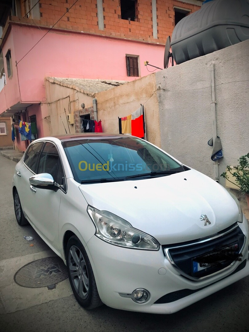 Peugeot 208 2014 Allure