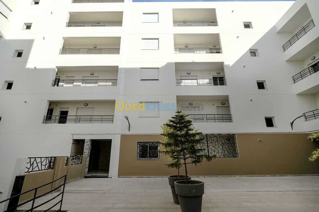 Location Appartement F4 Alger Draria