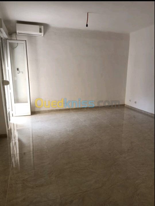 Location Appartement F4 Alger Zeralda