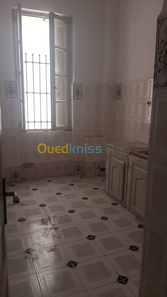 Location Niveau De Villa F4 Alger Kouba