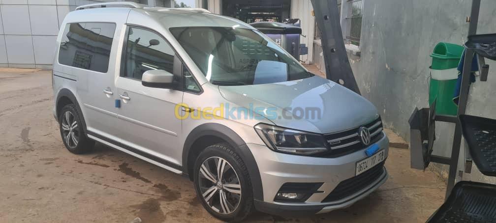 Volkswagen Caddy 2017 Alltrack