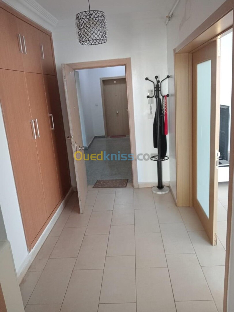 Location Appartement F4 Oran Bir el djir