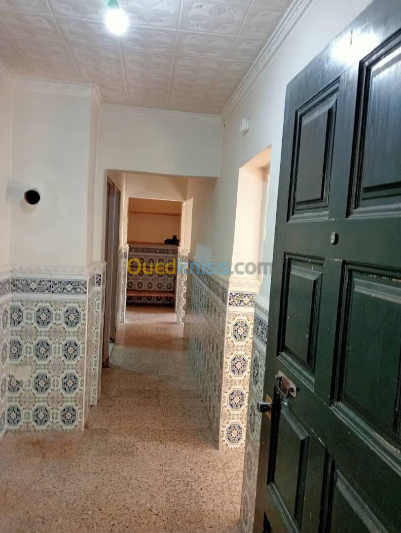 Location Appartement F4 Alger Ain naadja